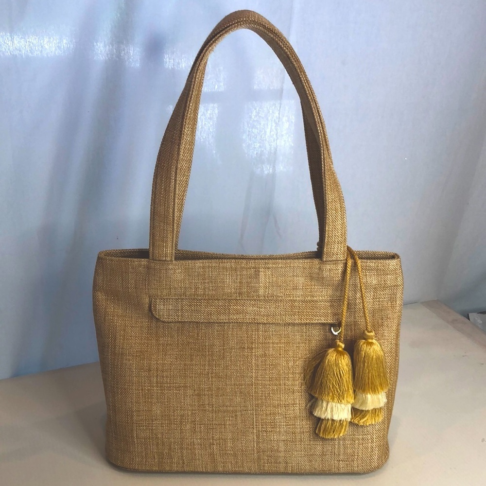 NWOT DAVID JEFFREY Neutral Tote Handbag Double Handle Tassel Exterior Zip Pocket